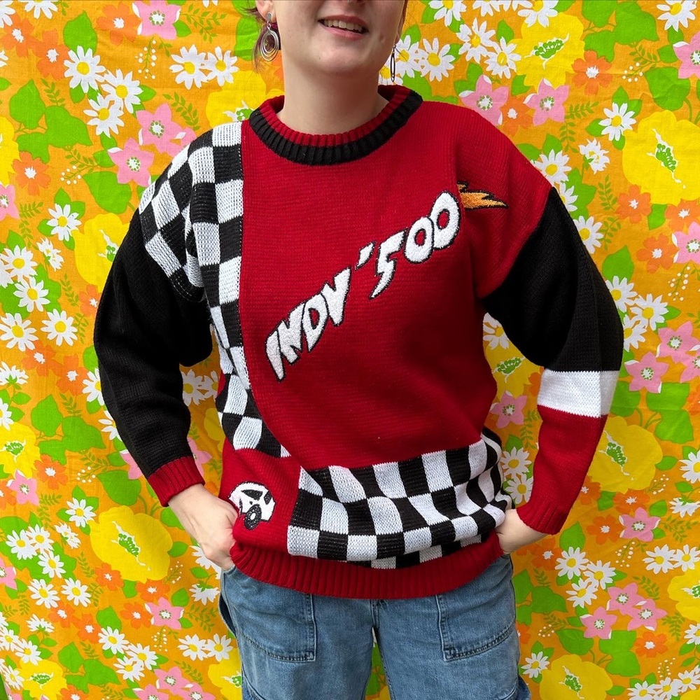 Hollywood & vine Indy 500 sweater size large